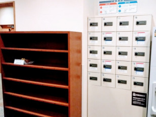 ■大浴场：正在入口设置贵重物品箱。