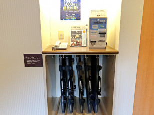 ■VOD售票机、熨裤板：正在各阶走廊设置VOD售票机和熨裤板。熨裤板在自由可以使用。