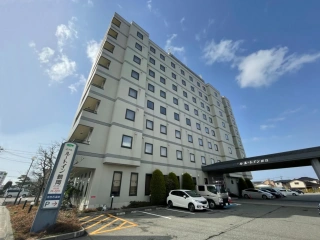 图片：HOTEL ROUTE-INN TSURUOKA INTER外观