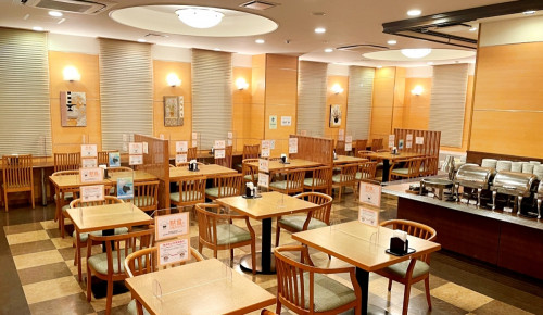 ■餐厅会场：早餐"花茶馆"从6:30到9:00吃完饭的"花亭"从18:00到22:00(LO:21:30星期天节日定休日)
